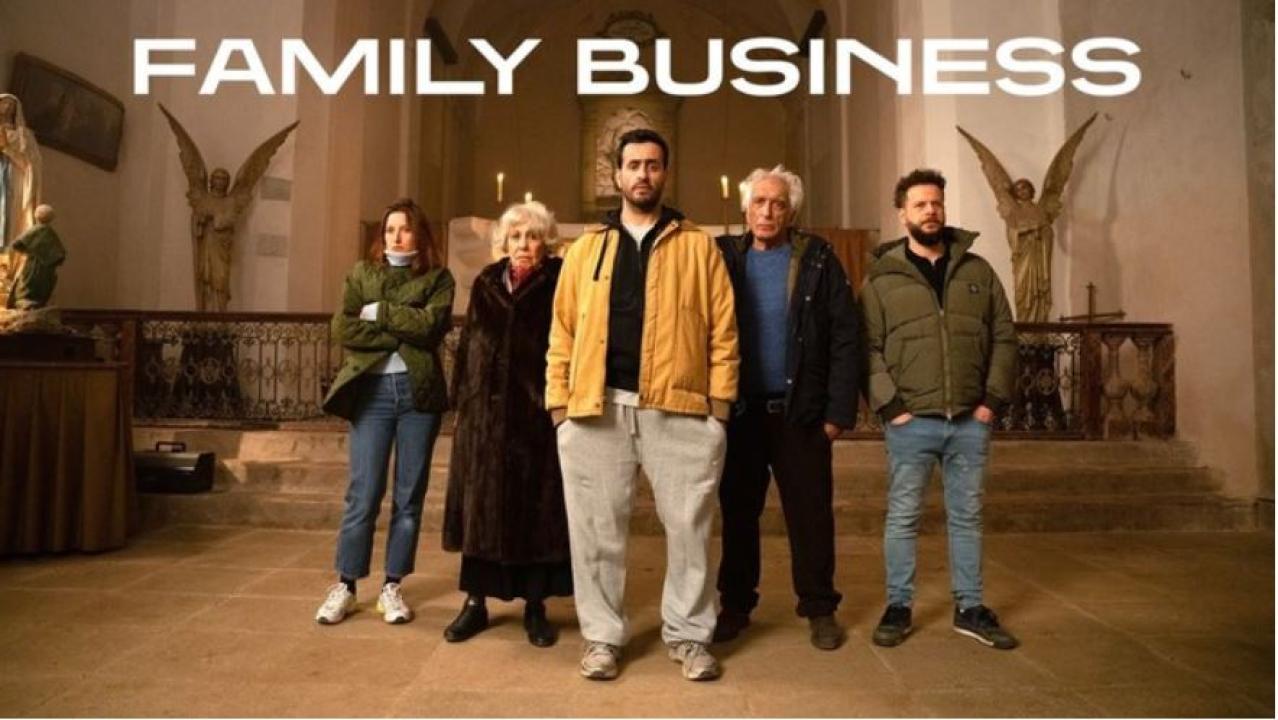 مسلسل Family Business الموسم الثالث الحلقة 1 الاولي مترجمة